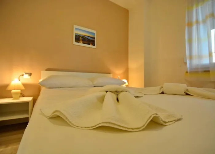 2Br Premium, Fireplace & Parking Zadar * 扎达尔