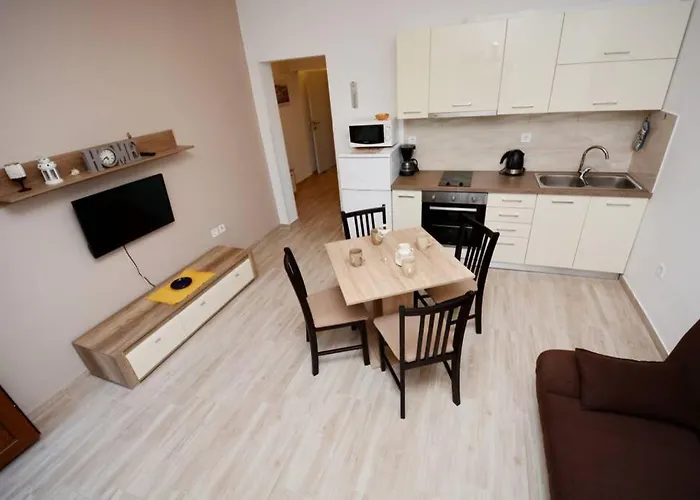 2Br Premium, Fireplace & Parking Zadar *