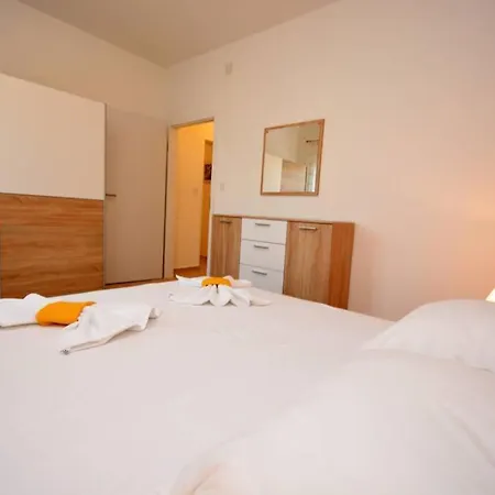 Apartment Premium Vicky *