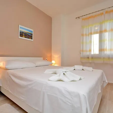 2br Premium, Fireplace & Parking Apartment Zadar